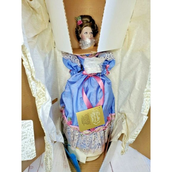 Vintage Rare Retired Catherine & The Poetry Of The Fan Franklin Heirlooms Doll - Picture 2 of 12